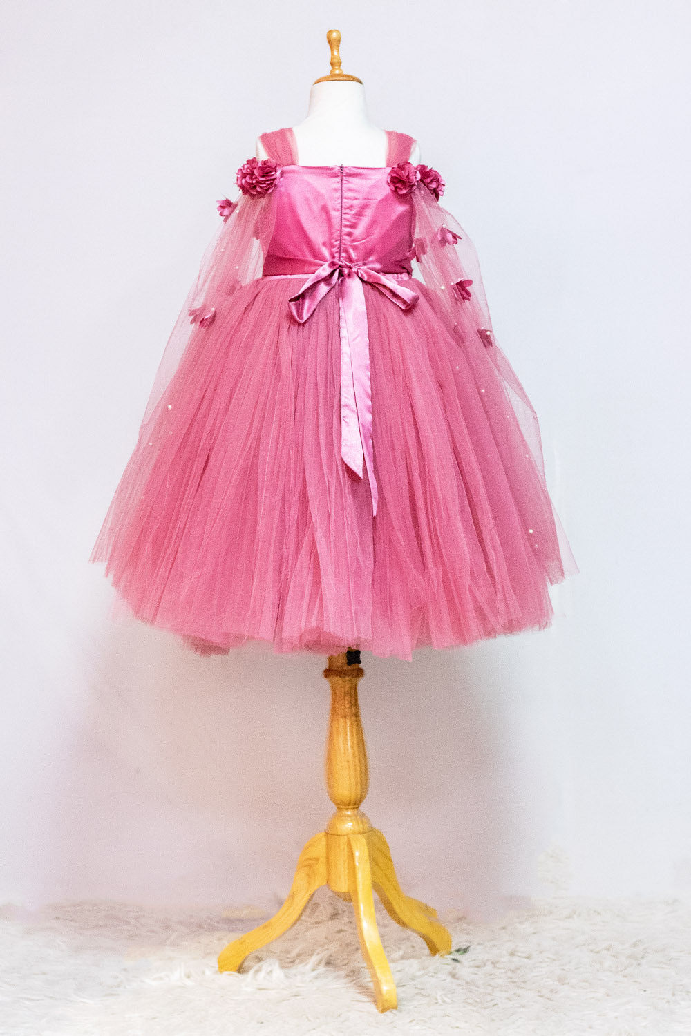 Onion Pink Long Flowers Sleeves Gown