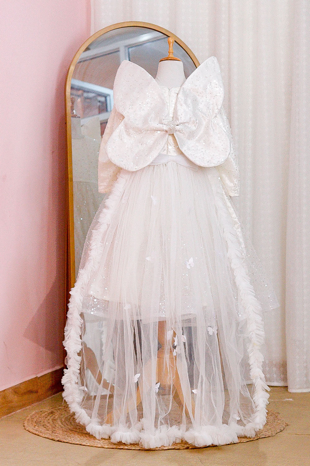 Angel Theme White Dress With Wings And Trail