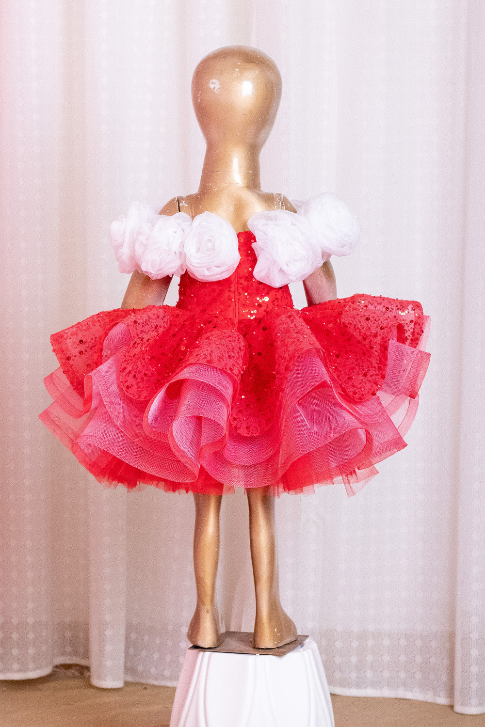 Red And White Rose Neck Dress